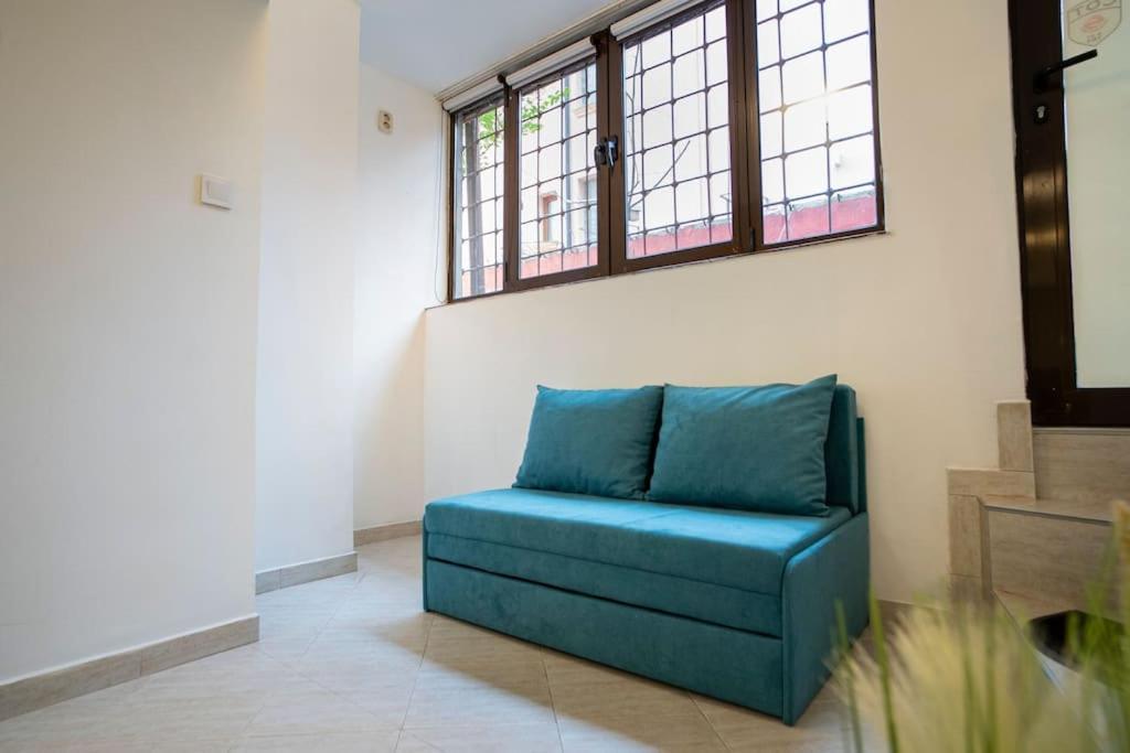 Studio With Courtyard Just Steps Away Vitosha Str София Экстерьер фото